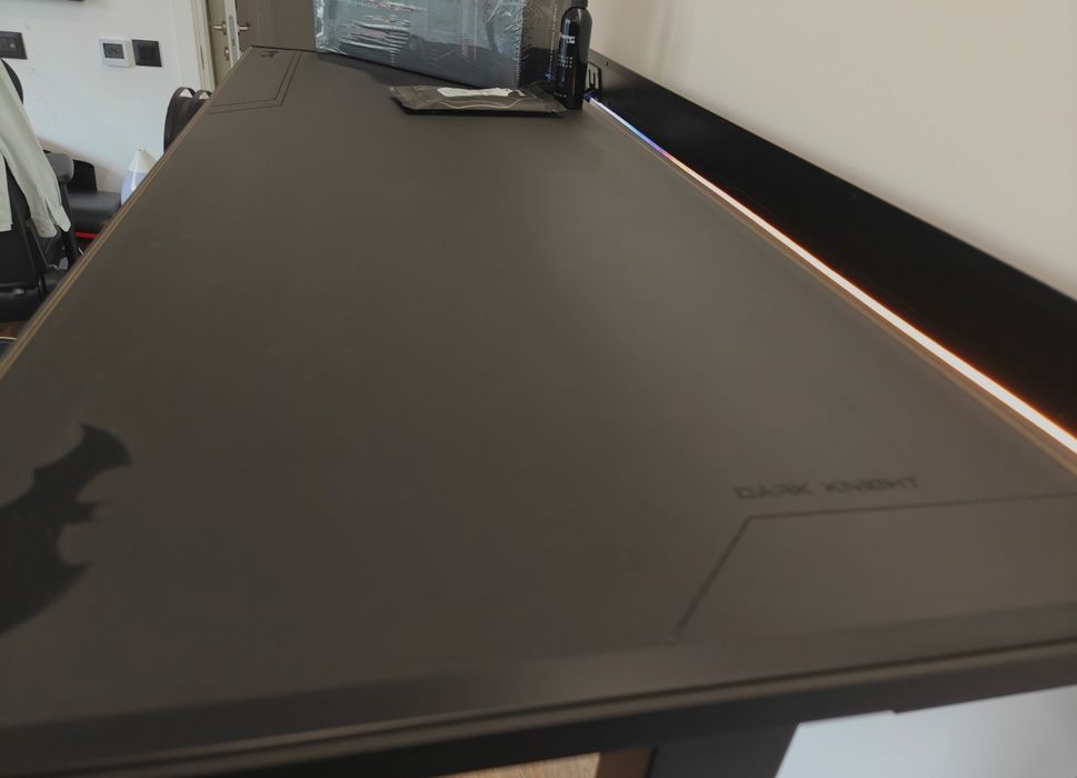 Secretlab MAGNUS PRO и всички Аксесоари - Standing desk