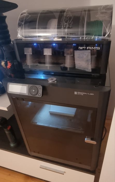 Imprimanta 3d bambu lab p1s cu ams