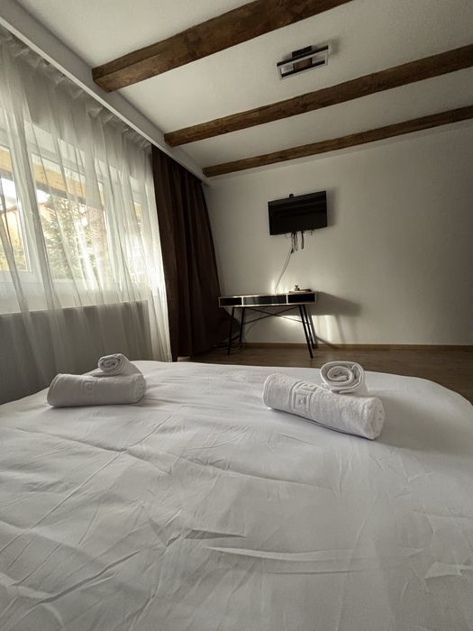 Inchiriez cabana la ranca