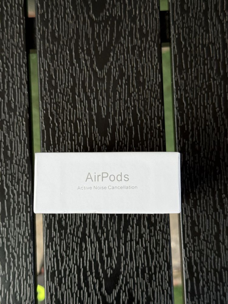 Airpods 4 Active Noise Cancellation