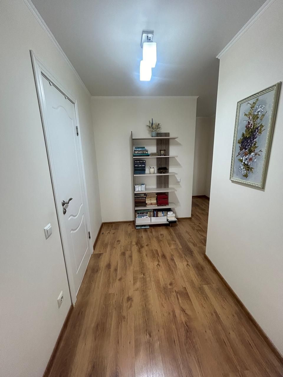 Продается 2 комн.квартира .5 мкрн.