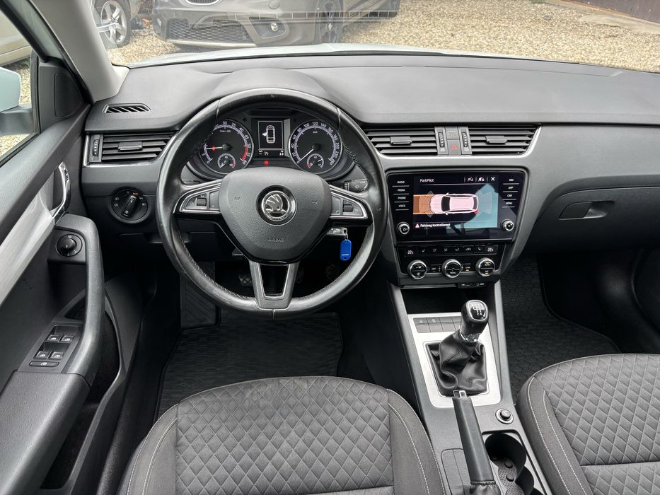 Skoda Octavia - Drive - TDI - 08.2017 - Navigatie - Xenon