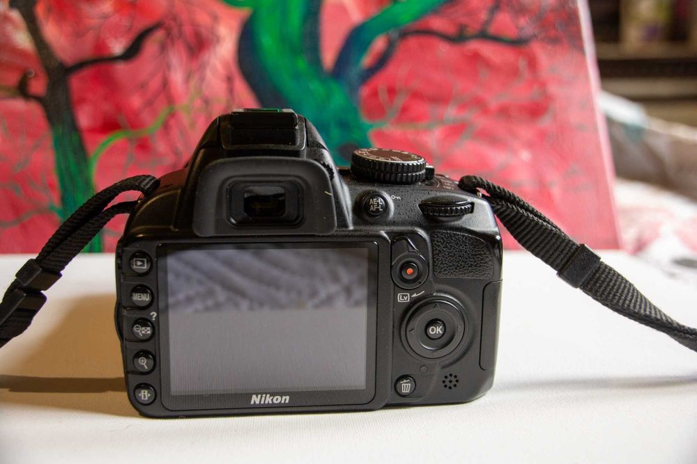 NIKON D3100 + 2 обектива + чанта