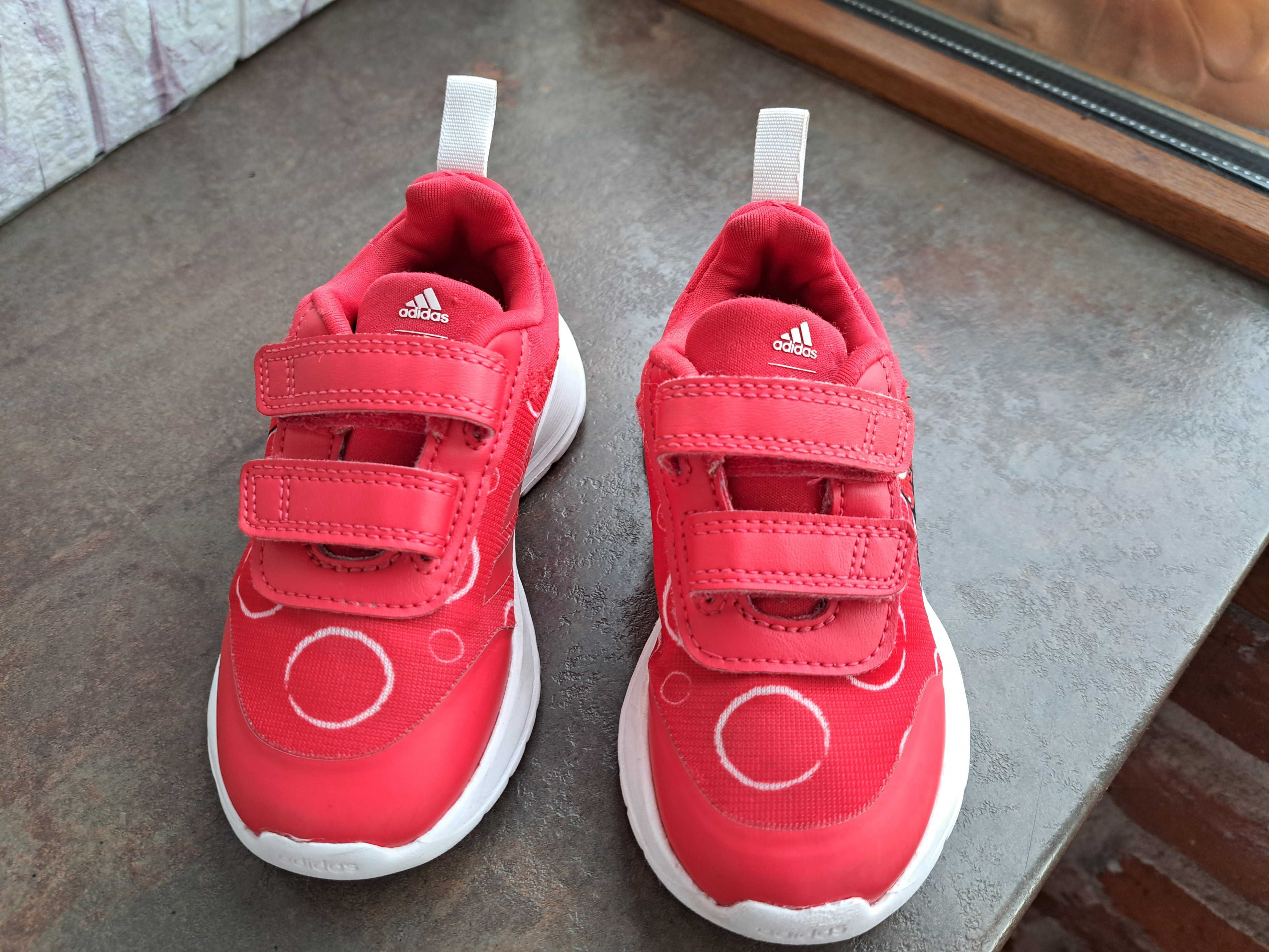 детски маратонки,кецове,спортни обувки,Adidas,адидас,ном 25,за момиче