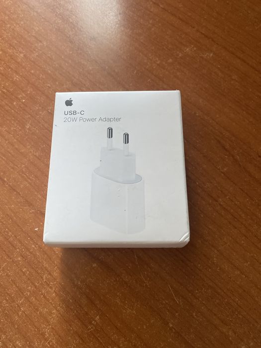 продам оригинал адаптер для айфона