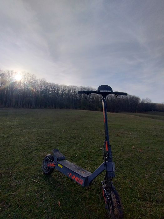 Vand trotineta electrica kukirin g2.