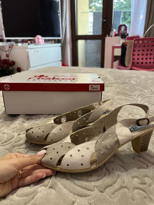 Анатомични дамски обувки