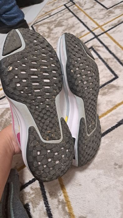 Маратонки Nike...