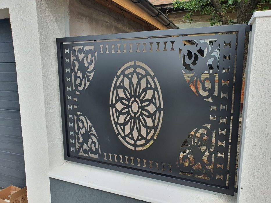 Garduri și porți din tabla decupata CNC -tabla traforata