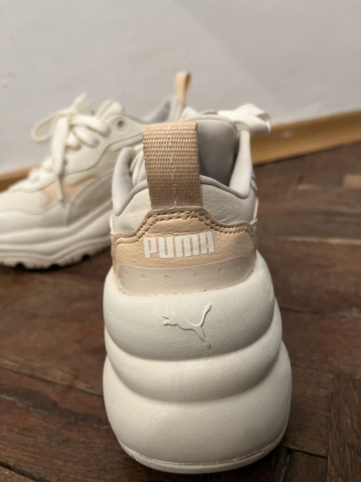 Дамски спортни обувки PUMA