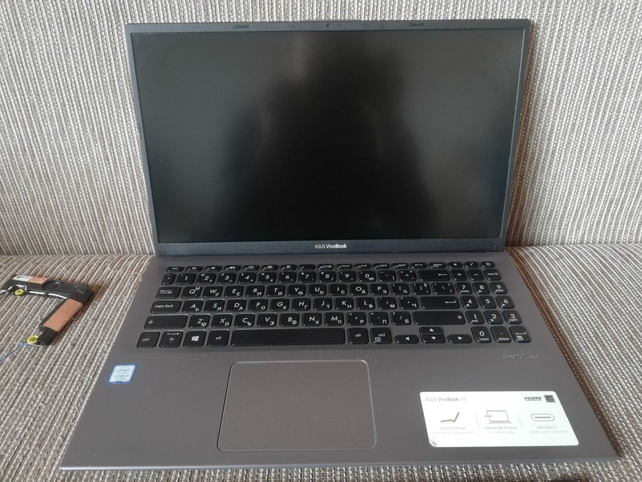Asus X512U ЦЯЛ ЗА части