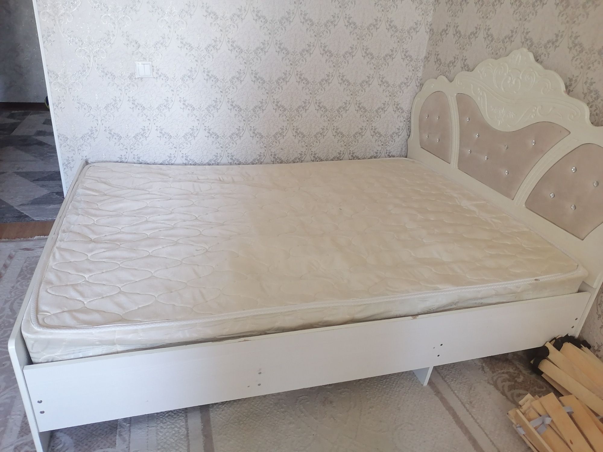 Жатын бөлмеге арналған төсек