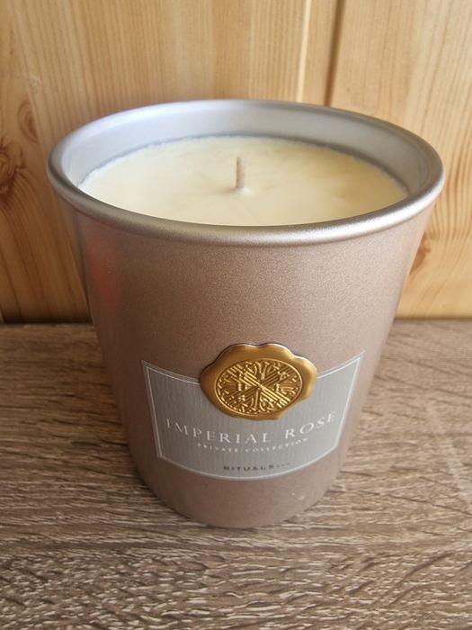 Lumanare parfumata Private Collection Rituals Imperial Rose, 360g