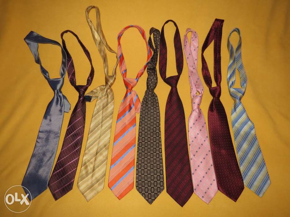 Cravate de calitate, diverse materiale si modele