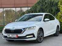 Skoda Octavia IV / Crystal / Head-up / PLUG-IN / Distronic / Masaje / Lane&Side /