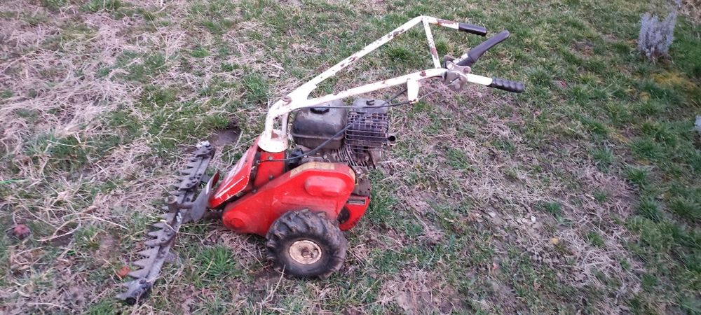 Motocositoare cu lamă