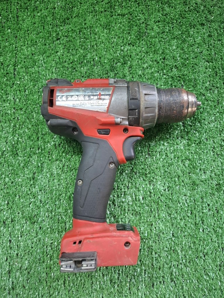 Безчетков винтоверт на Milwaukee M18 ONEDD с 4 степени на оборотите