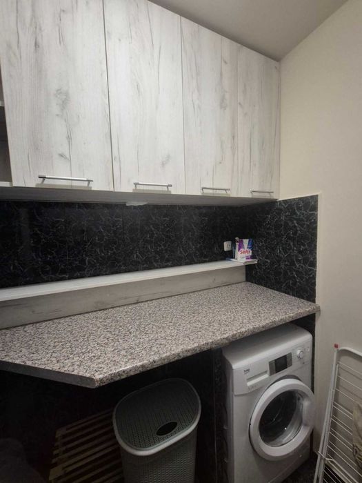 Двустаен напълно обзаведен Колхозен пазар