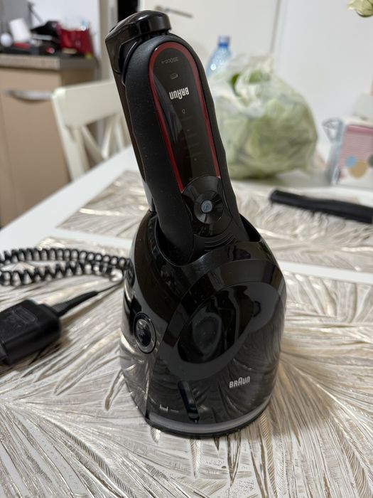 Aparat de Ras cu Spalare Braun series 3 350cc