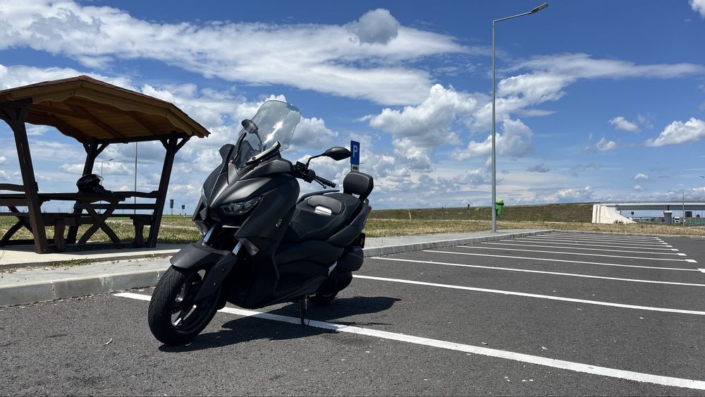 Yamaha xmax300 impecabila