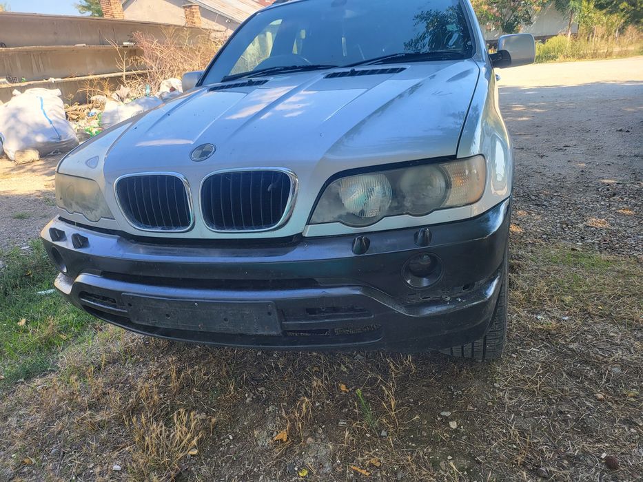 Bmw X5  4.4  САМО НА ЧАСТИ