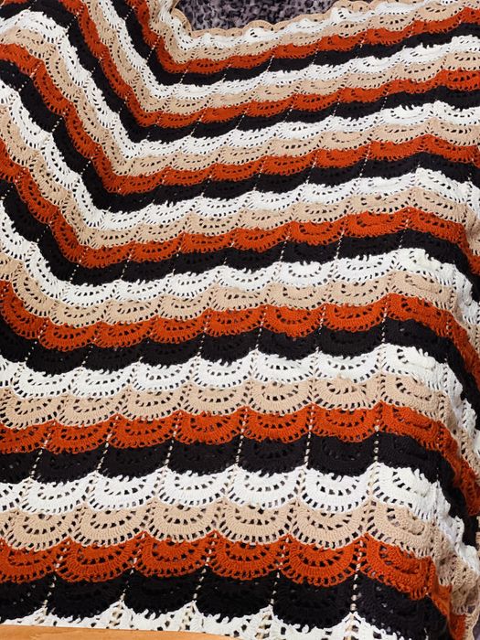 Patura realizata manual model deosebit