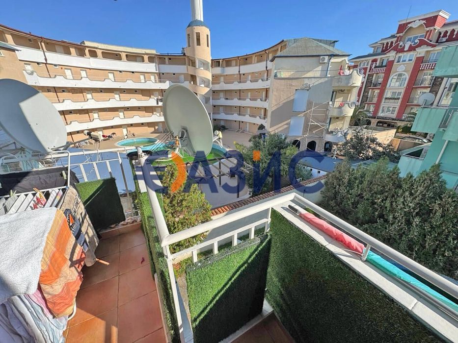 Продава се Двустаен апартамент в к.к. Слънчев бряг - 60 кв.м за 1100 €/кв.м - Снимка #11