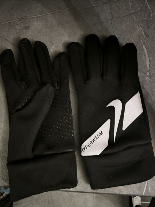 Перчатки Nike HiperWarm