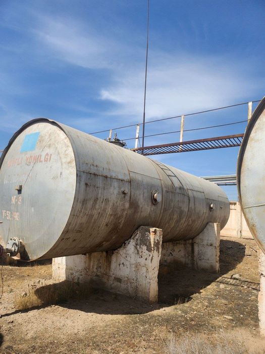 Емкост Цистерна сотилади