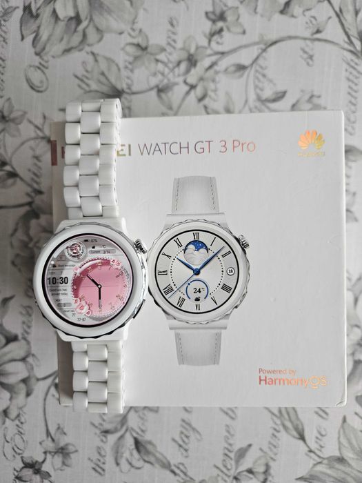 Продавам смарт часовник Huawei watch GT 3 Pro