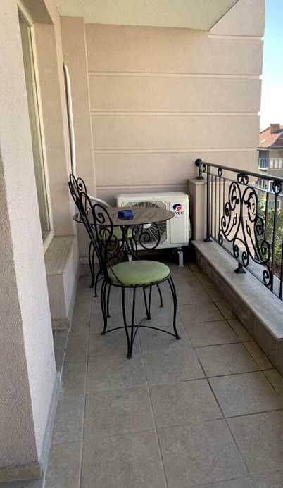 Дава се под наем Двустаен апартамент в Пловдив, Център - 70 кв.м за 400 € - Снимка #5