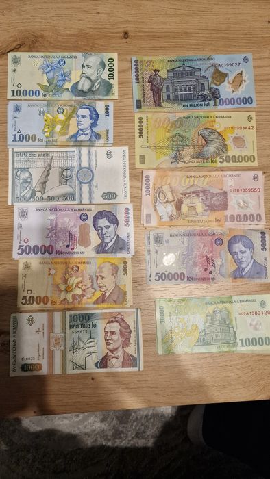 Bancnote vechi în stare perfecta