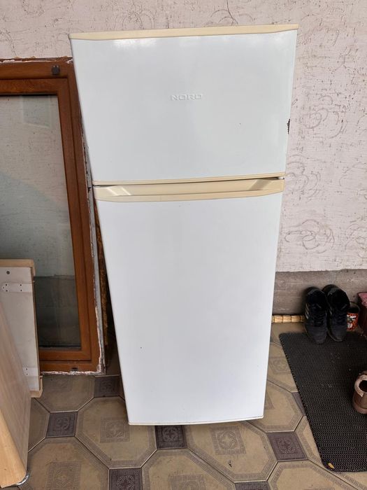 Продам холодильник