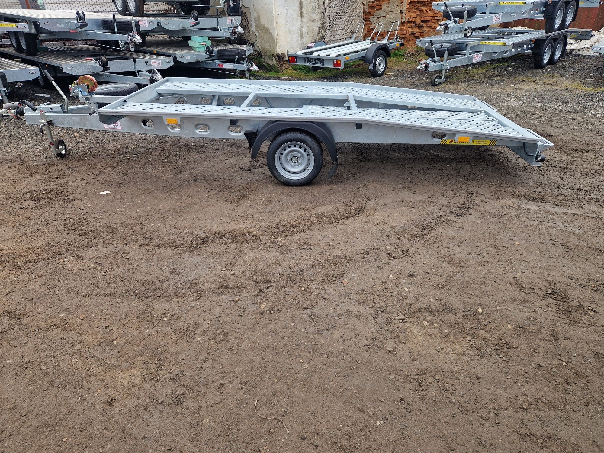 Închiriez platforma auto cat B. 1500 kg| inchriez remorci auto 2000kg