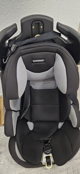 Scaun Auto ISOFIX  Wunderkid  9 -36 kg  im stare foarte bună 2 ani