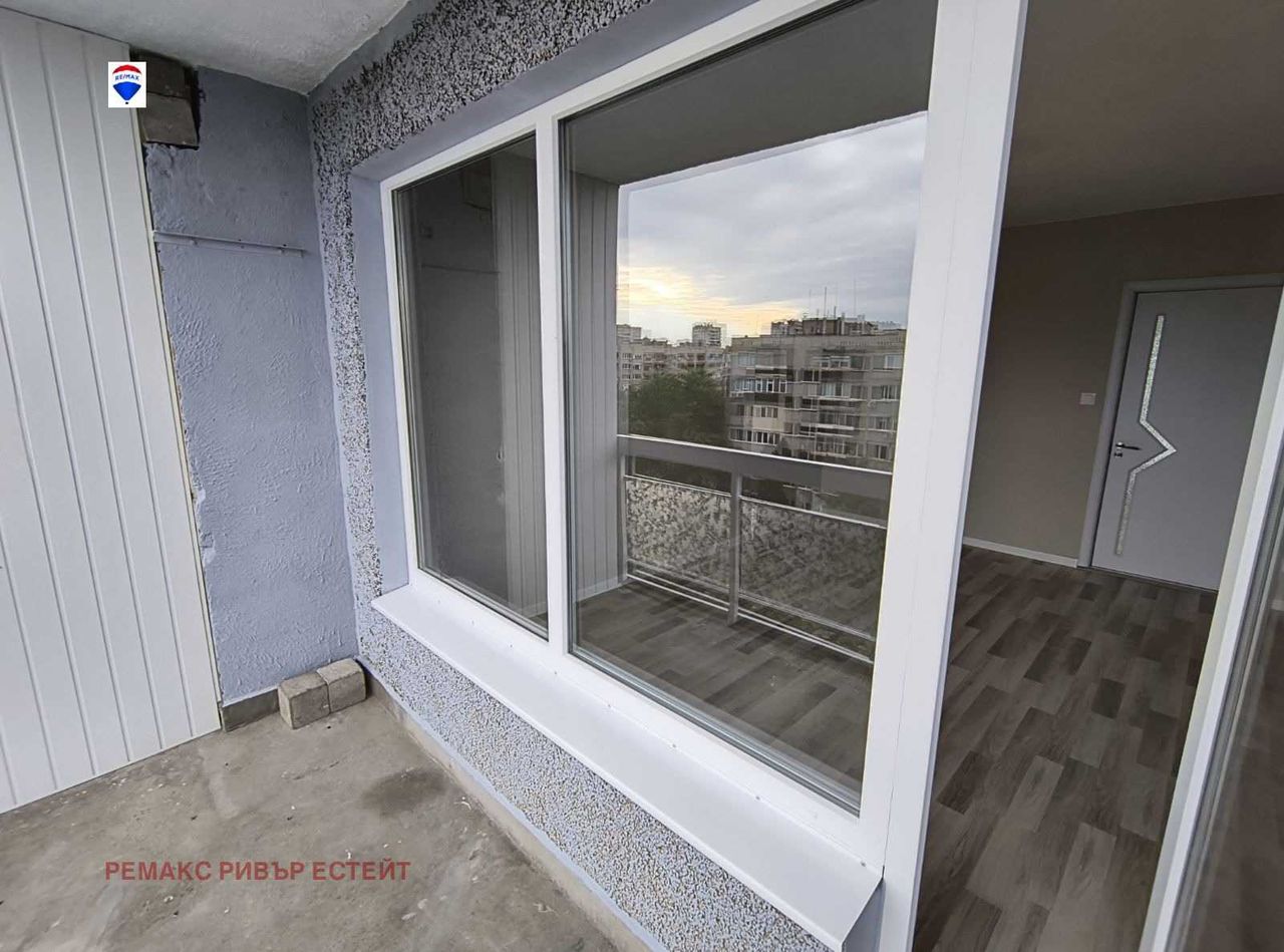 Продава се Тристаен апартамент в Русе, Възраждане - 80 кв.м за 1334 €/кв.м - Снимка #6