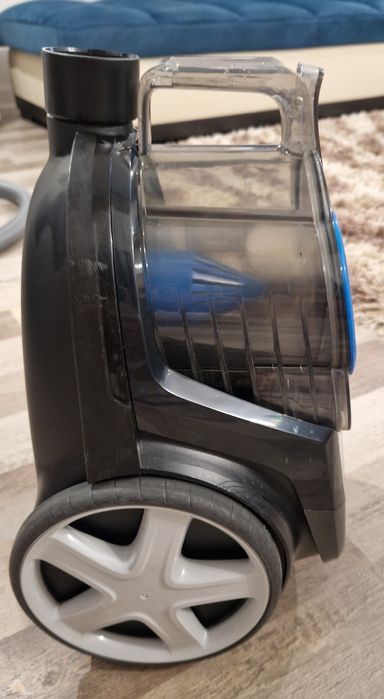 Aspirator fara sac Philips Power pro compact