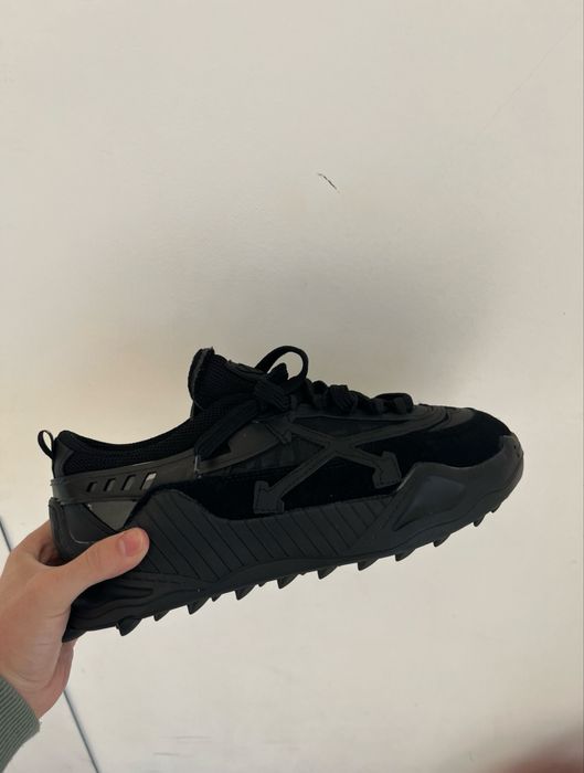 Обувки off-white