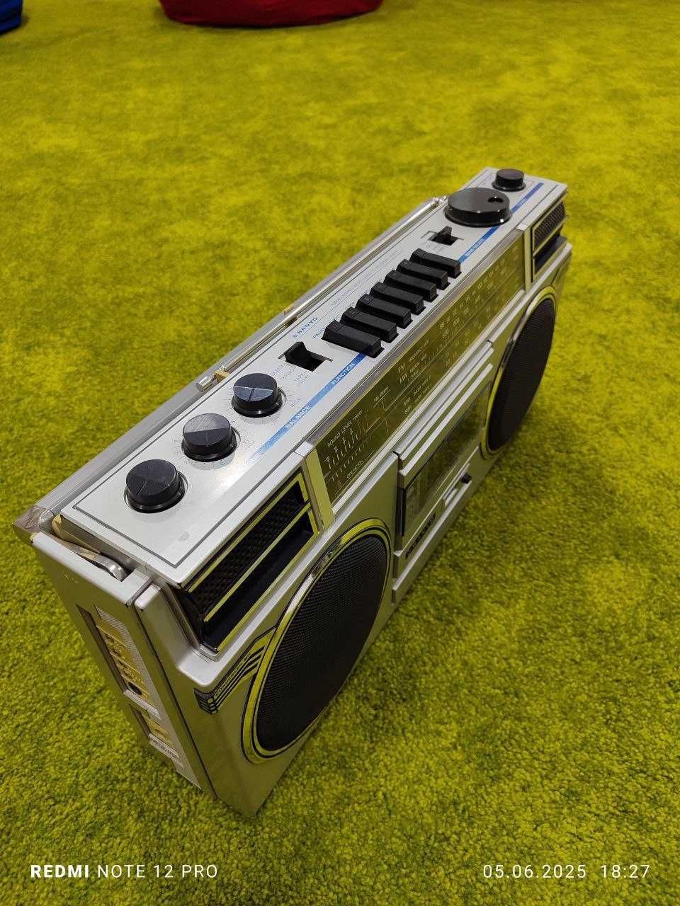 Sanyo  M  9927 k