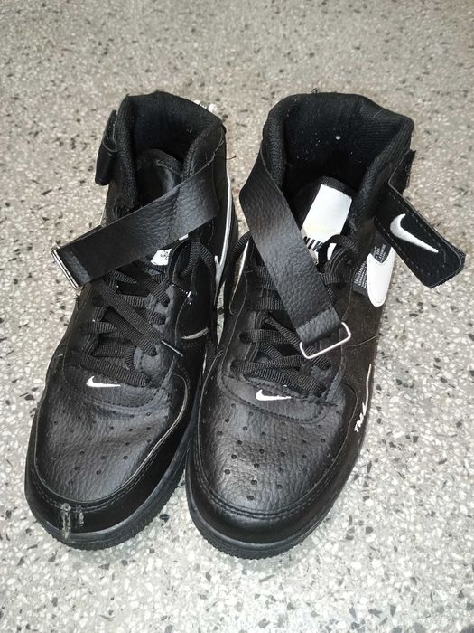 Продавам маратонки Nike