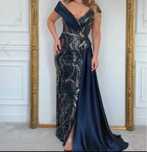 Vand Rochie de Petrecere