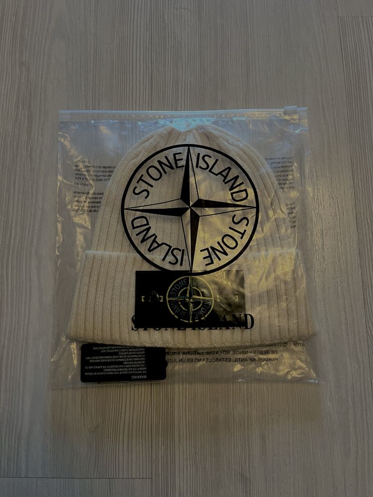 Шапки Stone Island