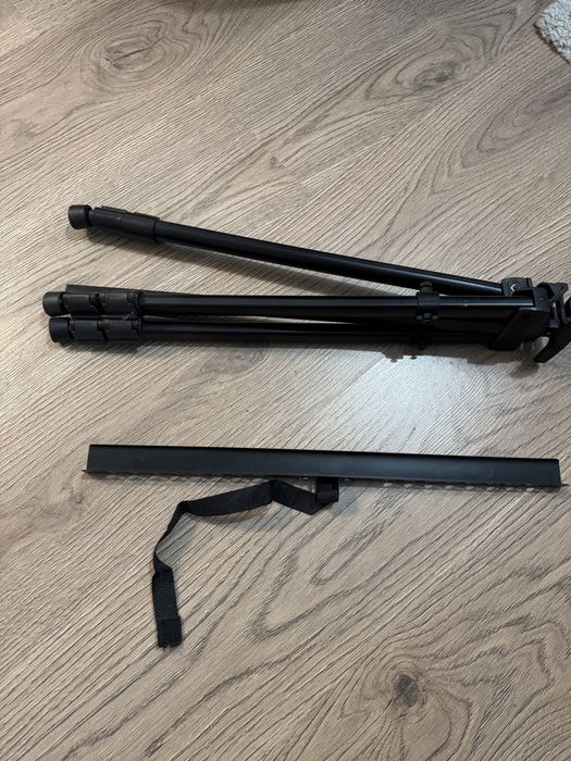 Tablou pe numere cu trepied