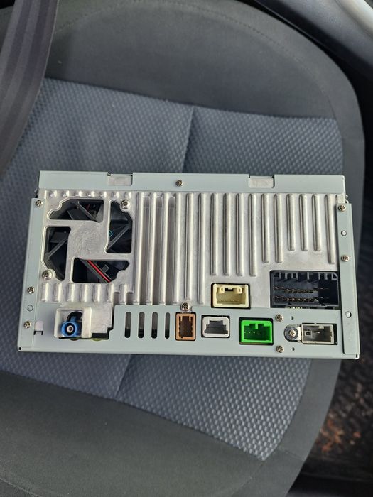 Мултимедия в отлично състояние.