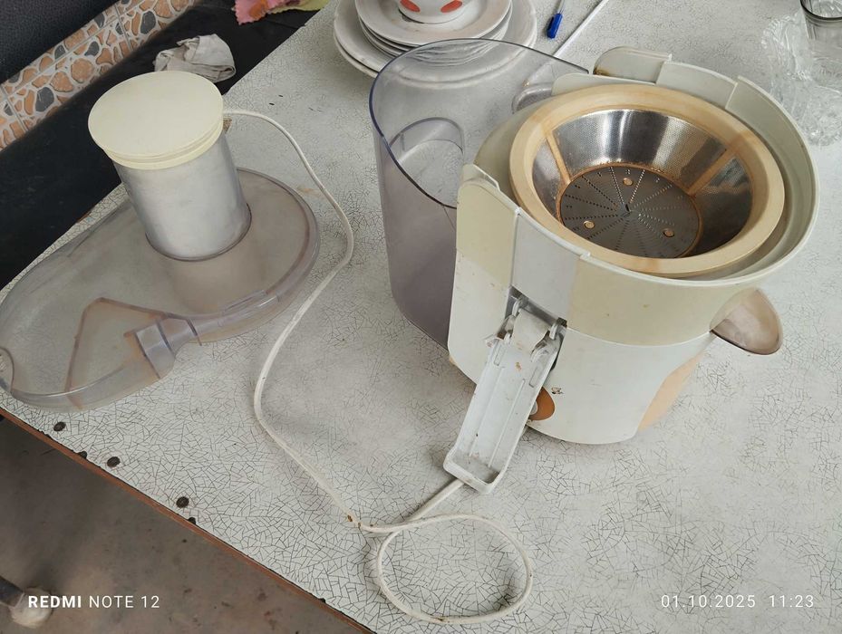 Срочно продается Соковыжималки Philips