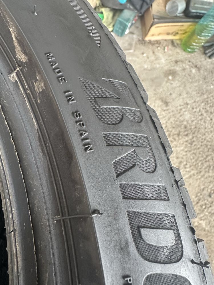 225/45/17 Bridgestone dot23