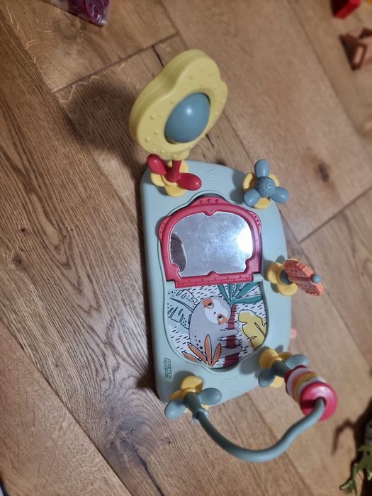 Jucărie interactiva