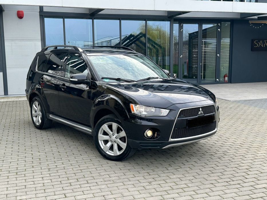 Mitsubishi outlander 2012