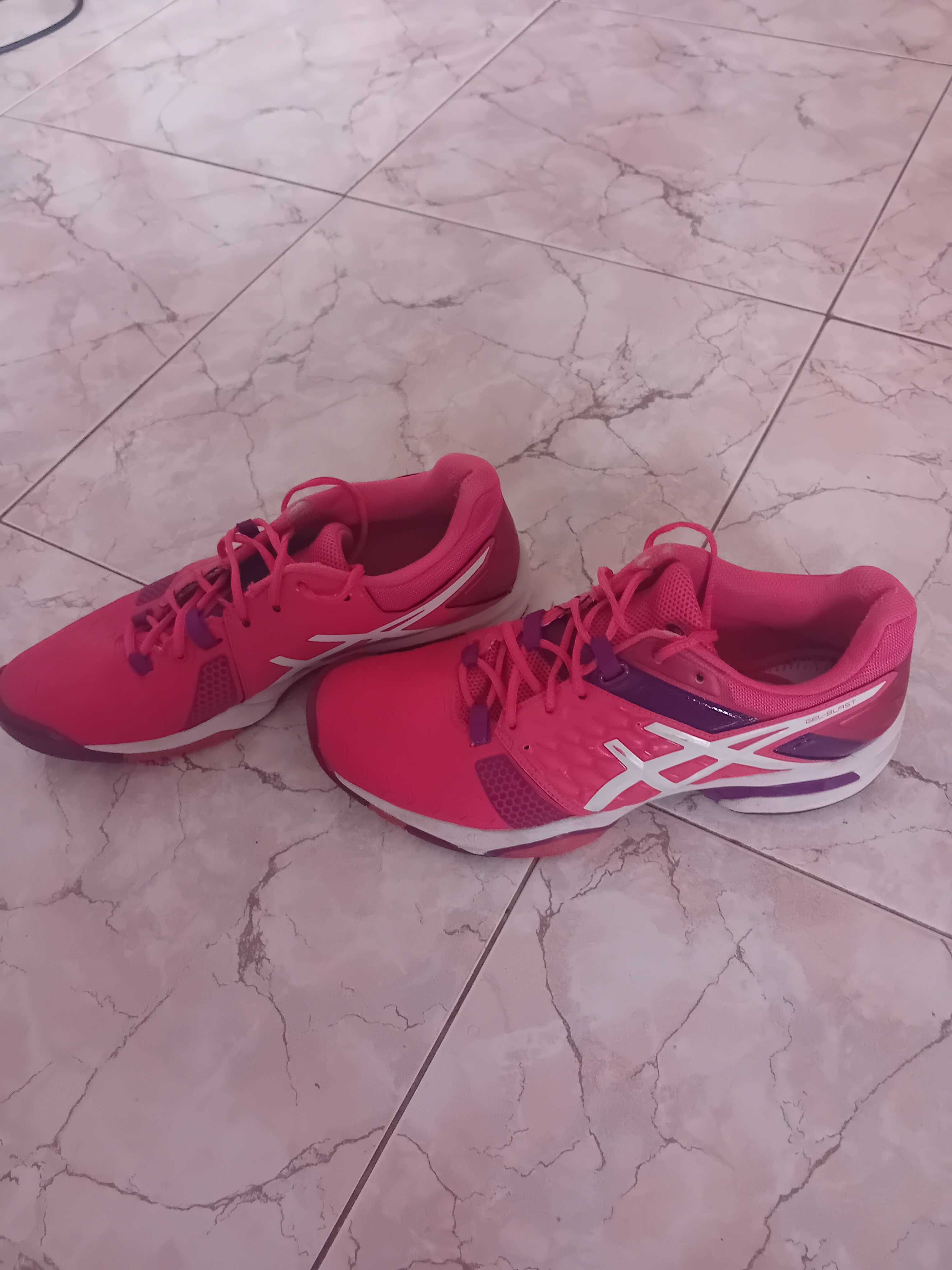 Дамски Asics 42 н