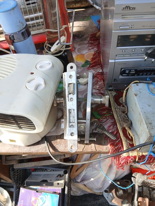 Замки ваззовский.